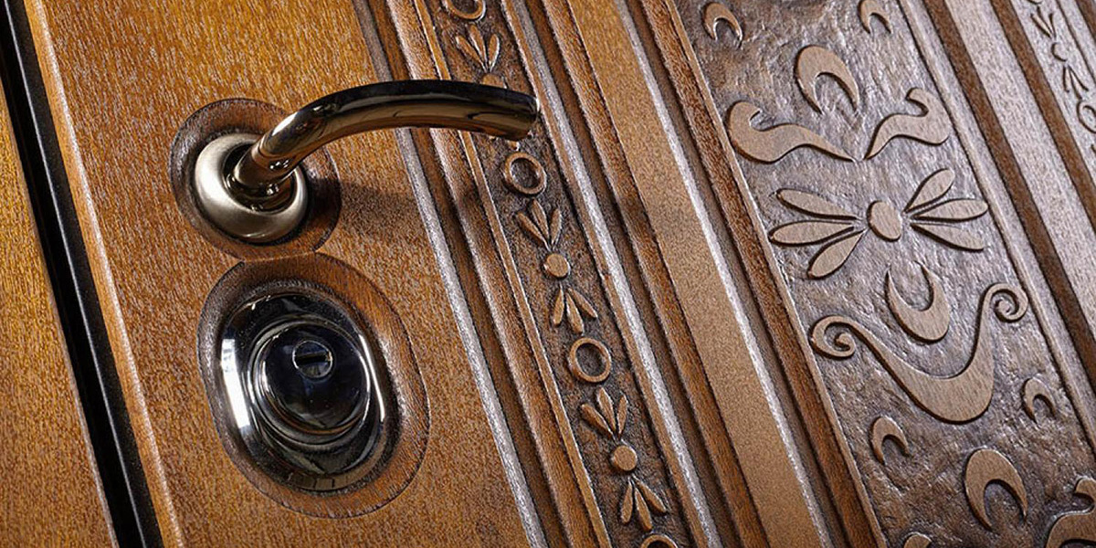 Як вибрати вхідні двері для дому