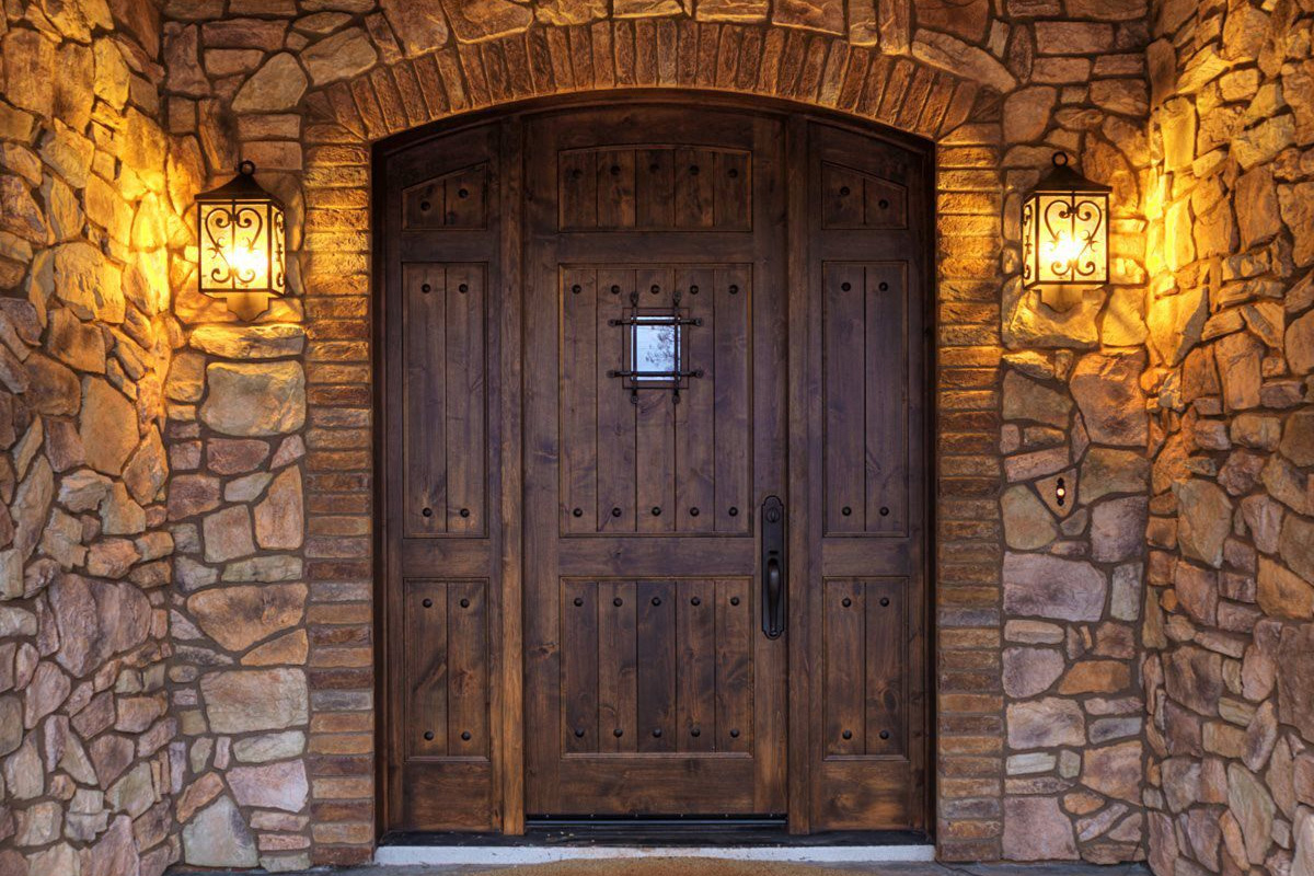 Дерев'яні вхідні двері